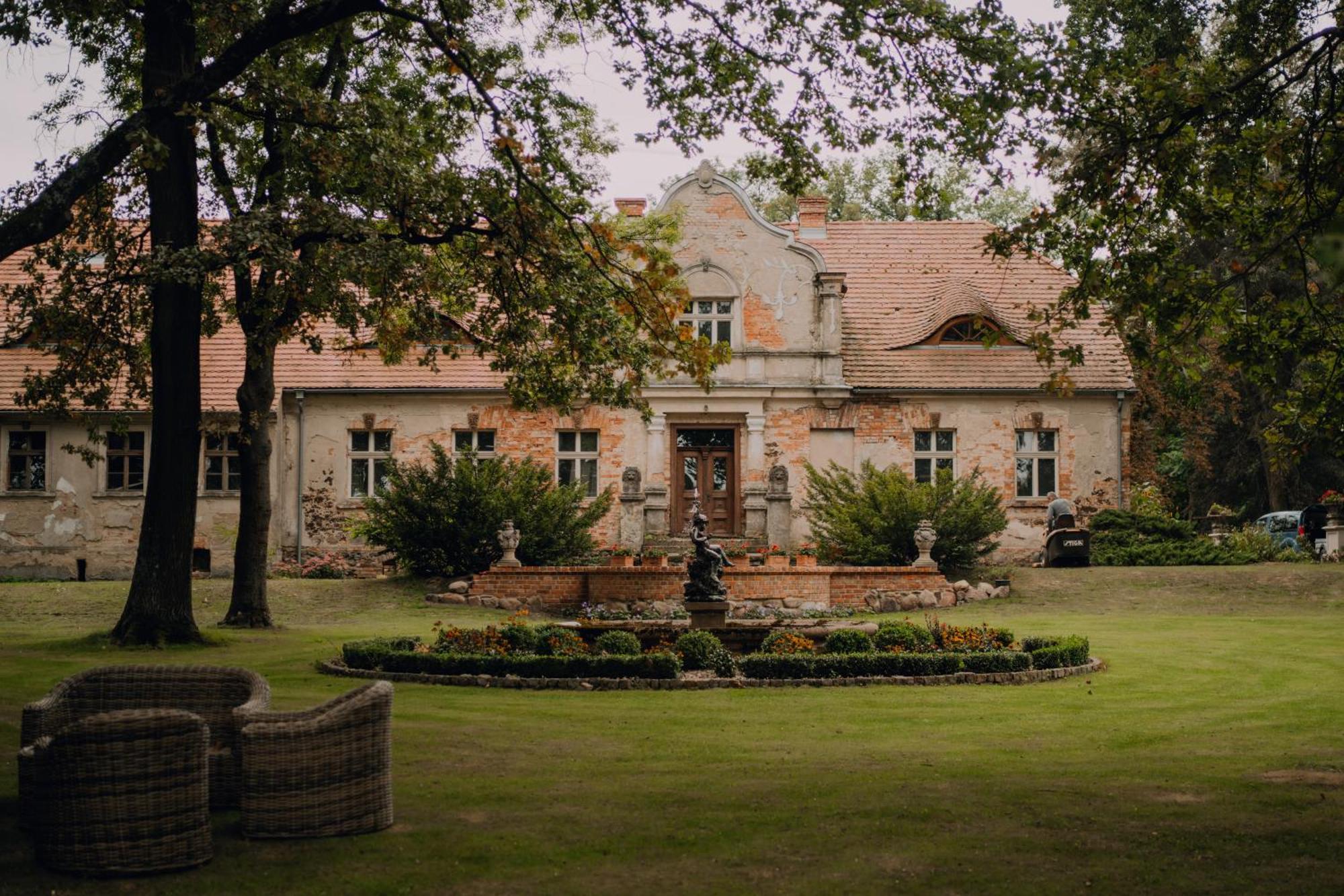 Zabi Dwor - Hotel - Restauracja - Spa Zielona Góra Buitenkant foto