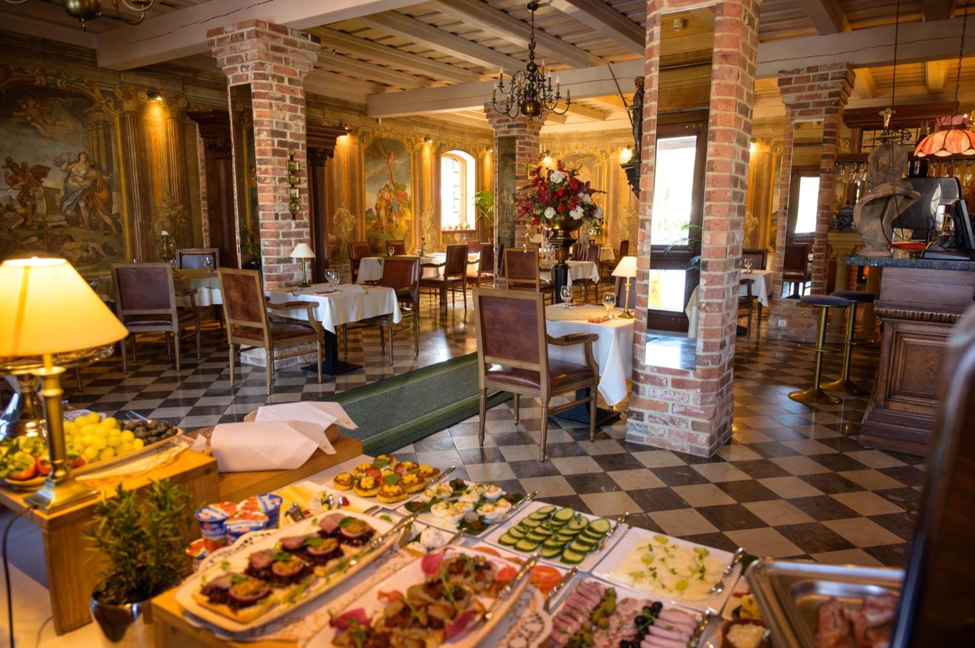 Zabi Dwor - Hotel - Restauracja - Spa Zielona Góra Buitenkant foto