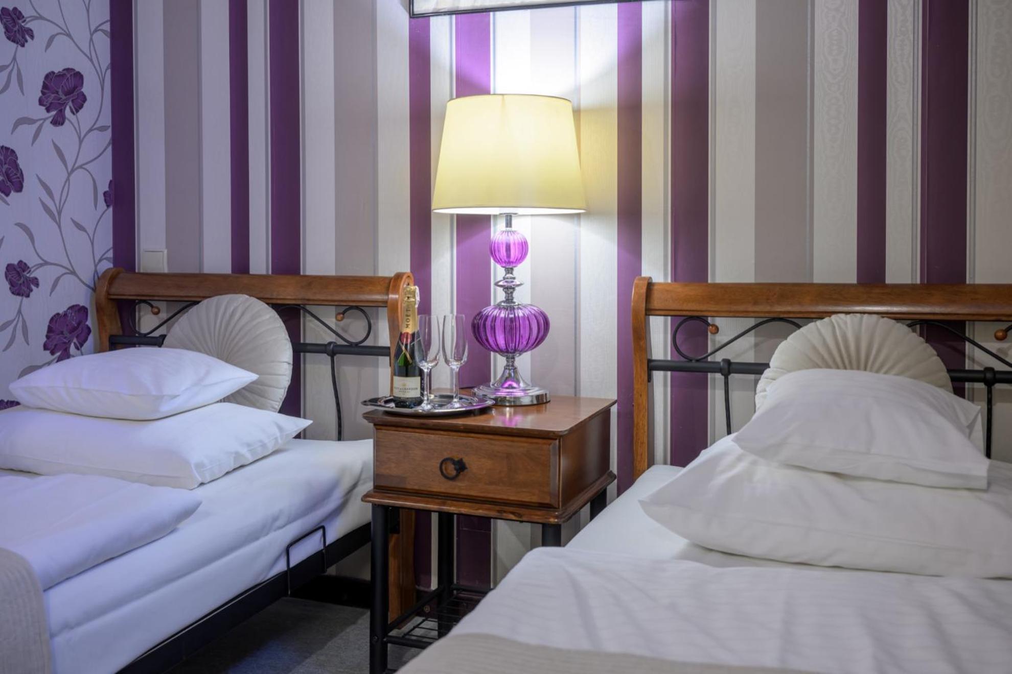 Zabi Dwor - Hotel - Restauracja - Spa Zielona Góra Buitenkant foto
