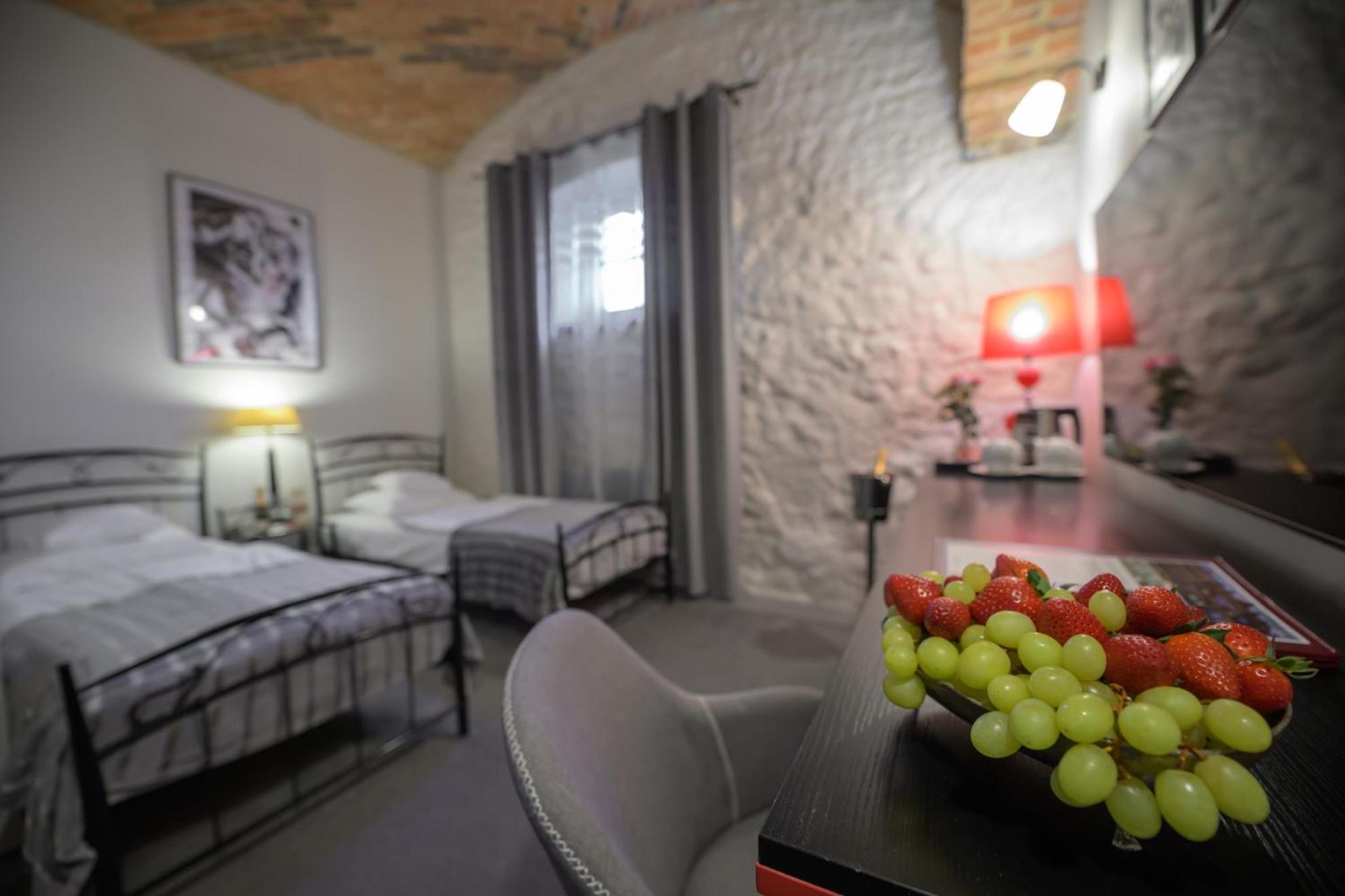 Zabi Dwor - Hotel - Restauracja - Spa Zielona Góra Buitenkant foto